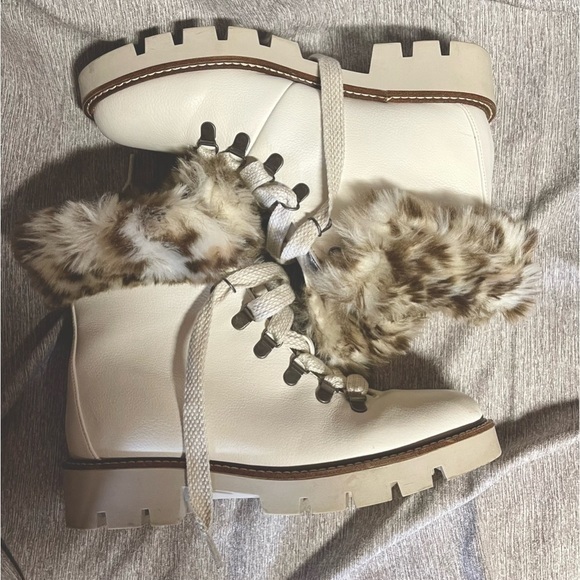 White Mountain Glamorous Lug Sole Shearling Booties from Macy’s Sz 7.5 - Picture 4 of 8